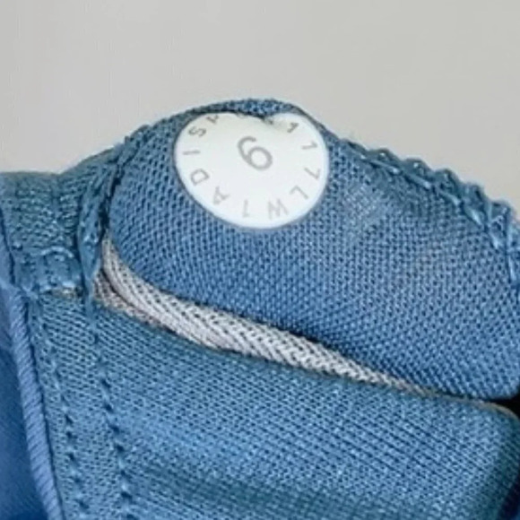 Lululemon Glide and Stride Tank Heathered Illuminight - Picture 13 of 13